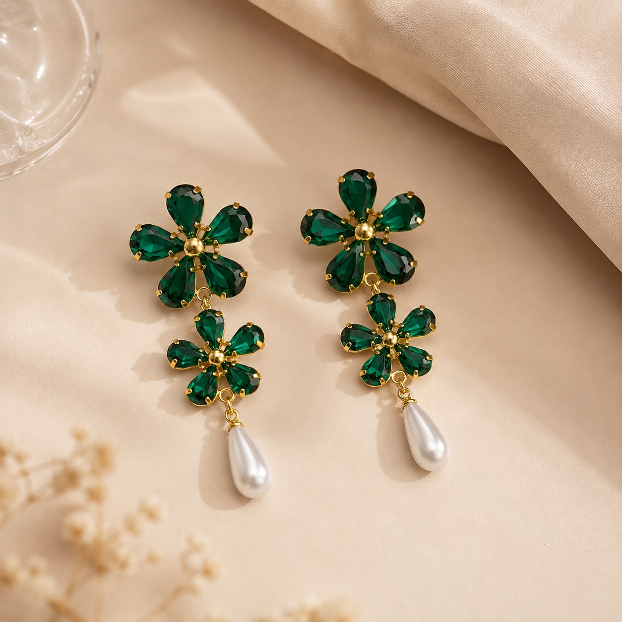 GREEN EMERALD EARRING 