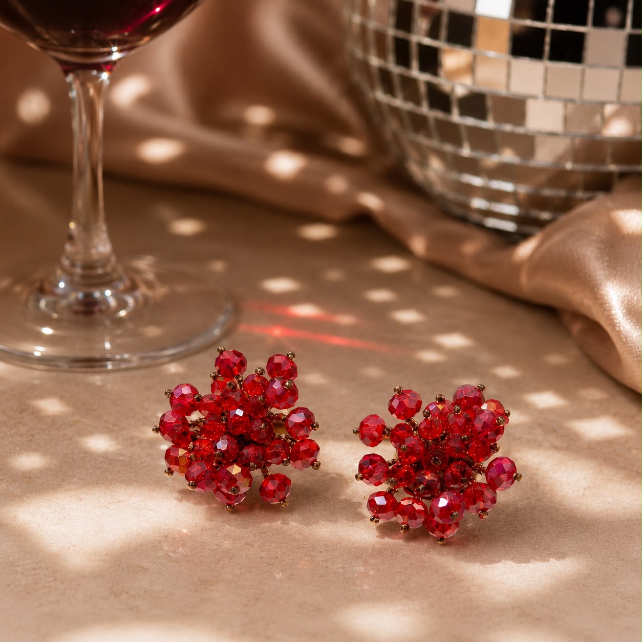 RED DISCO EARRING 