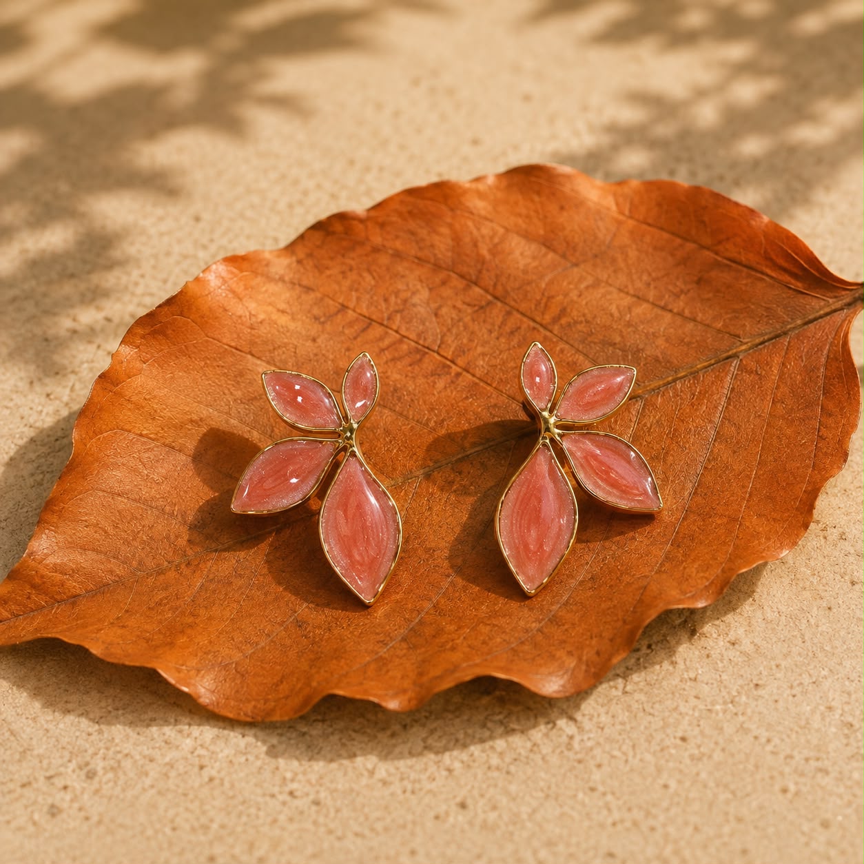 PEACH LEAFY EARRING 