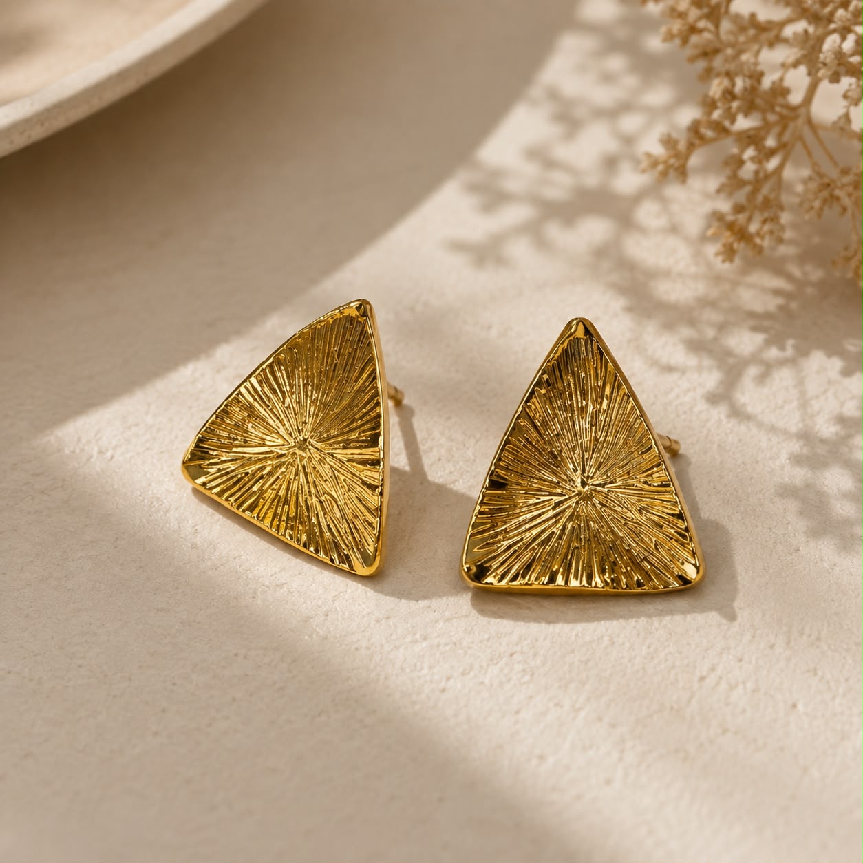 TRI EARRING 