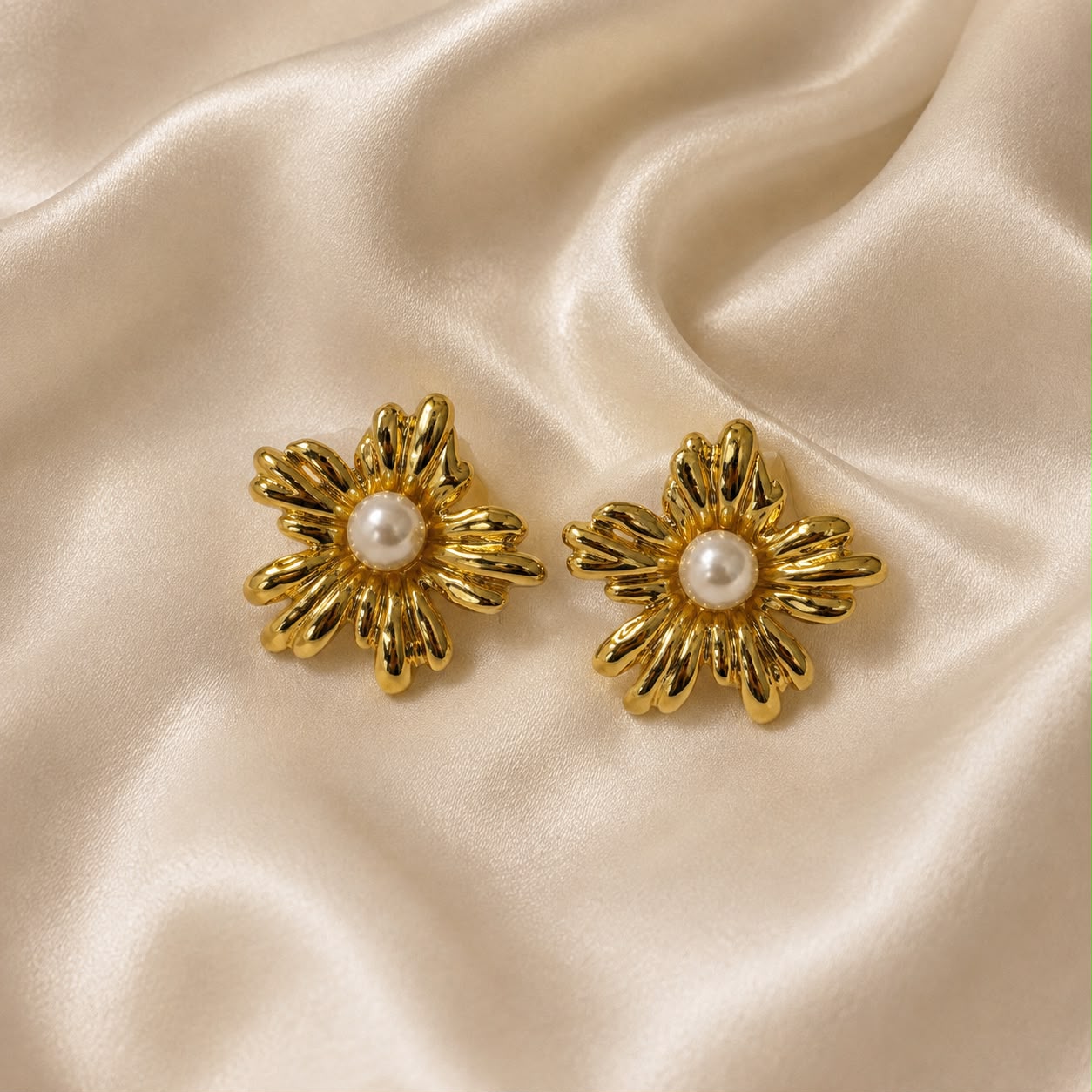 FLOWER PEARL EARRING 