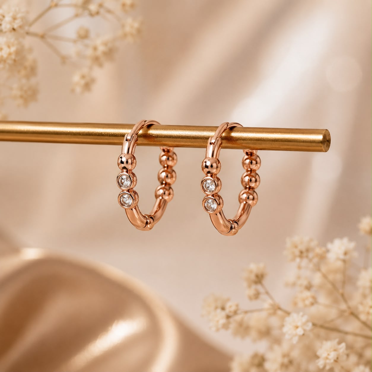 LOOP STONED EARRING 