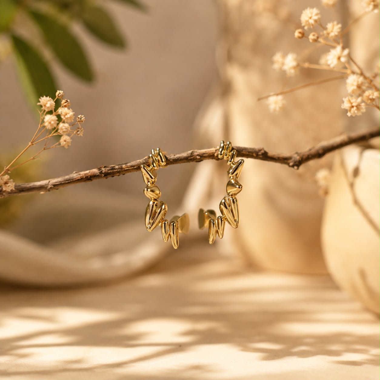 SPIKE GOLD EARRING 