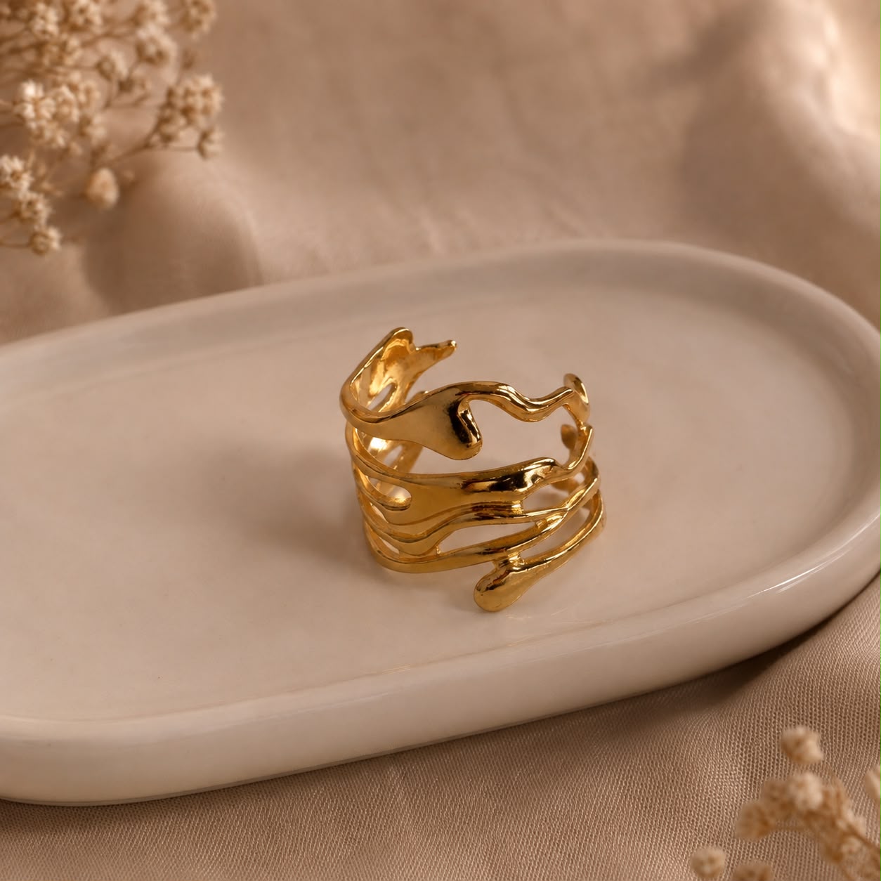 DAZZLE RING 