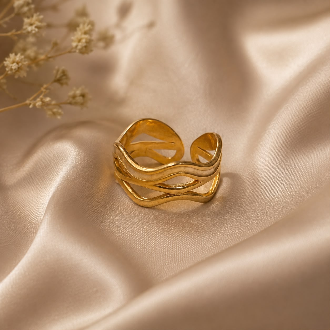 WAVY RING 