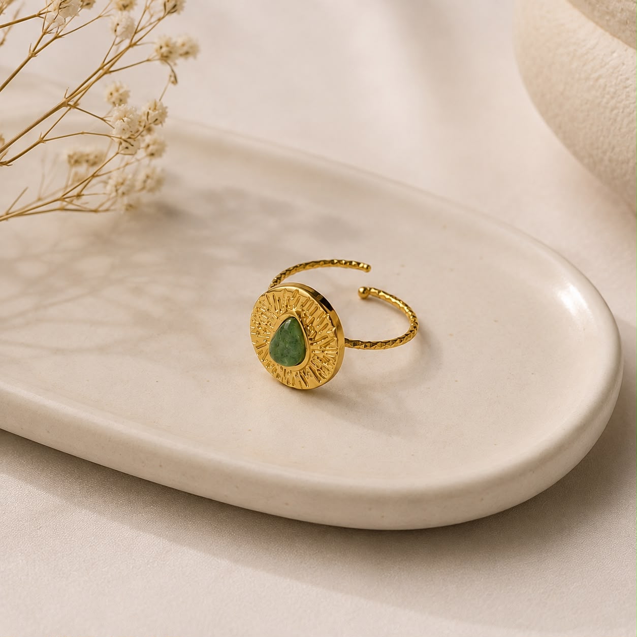ANCIENT GEMSTONE RING