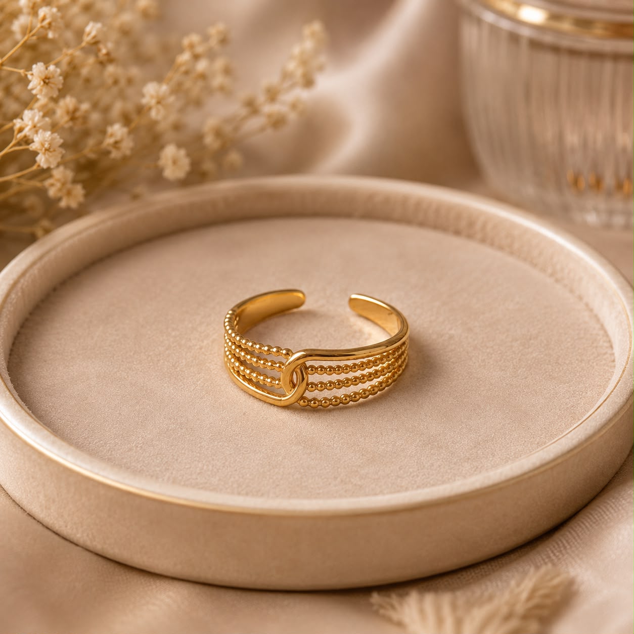 INFINITY LOOP RING