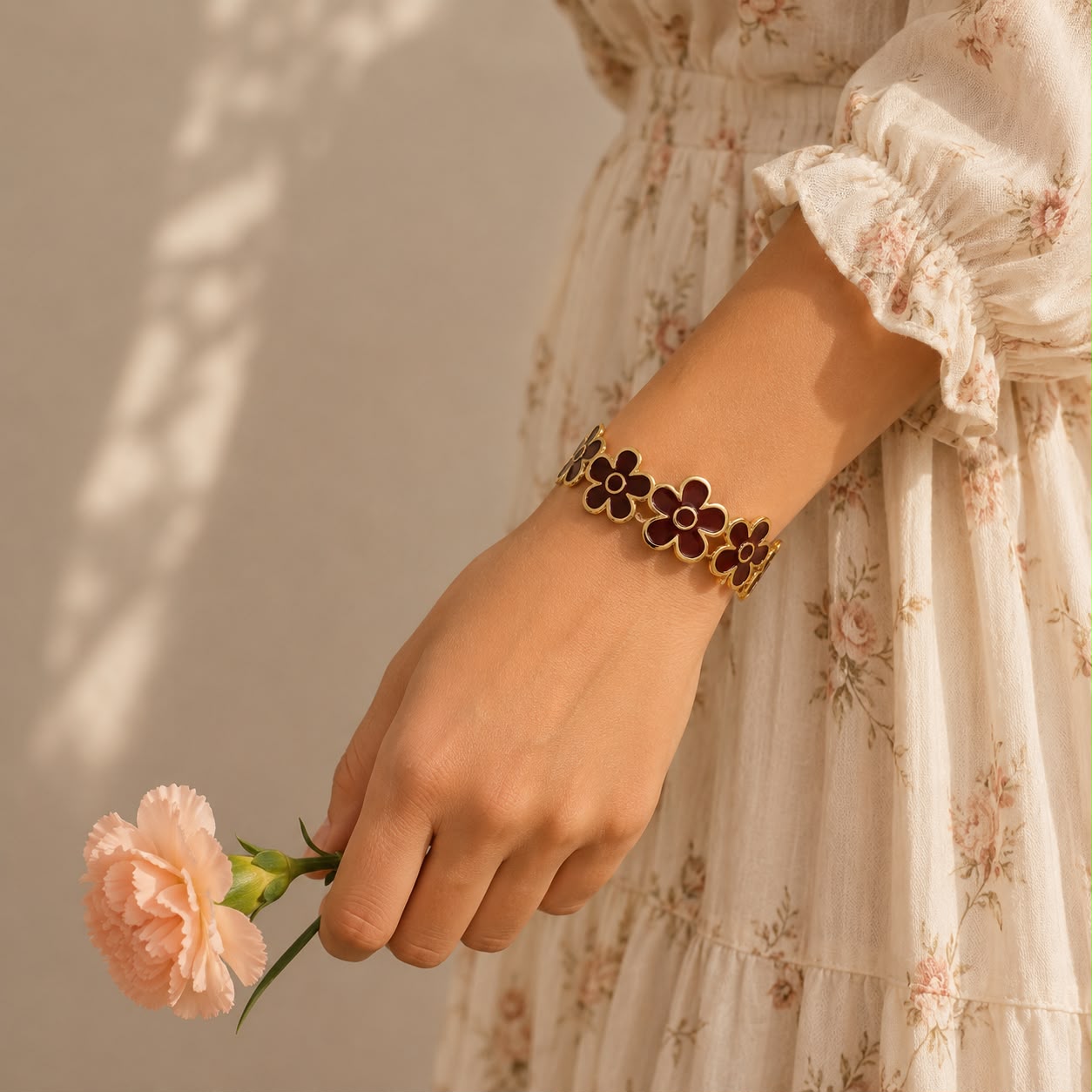 MAROON FLOWER BRACELET