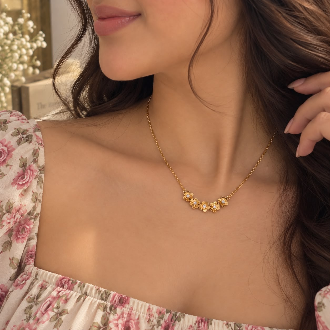 LUCKY FLOWER NECKLACE 